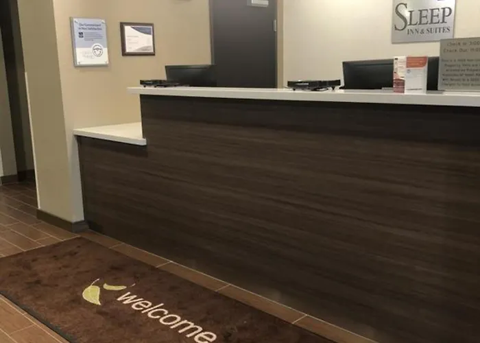 Sleep & Worth - Fossil Creek Hotel Fort Worth